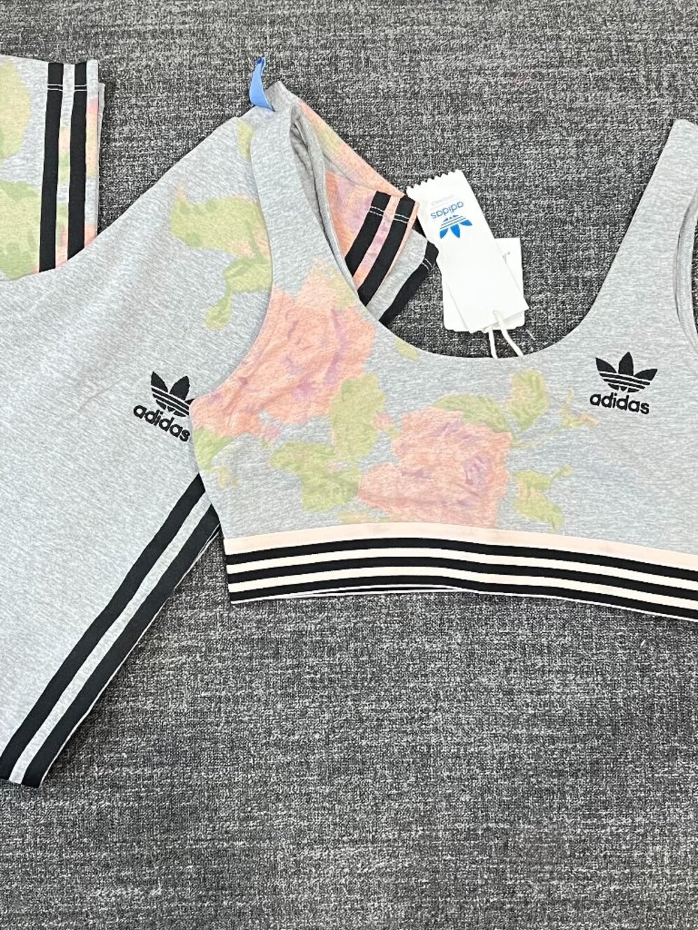 Adidas Originals Leggings Women's Floral Print with 3 Stripes Size S brand new